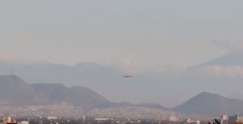 UFO100.JPG